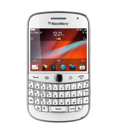 Смартфон BlackBerry Bold 9900 White Retail - Калач-на-Дону